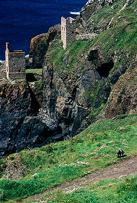 ENG: South West Region, Cornwall, Cornwall AONB, Penwith Peninsula, Botallack Tin Mine (abnd 1914), The Crown Engine Houses (1832, 1865) perched on the cliffs below [Ask for #268.242.]